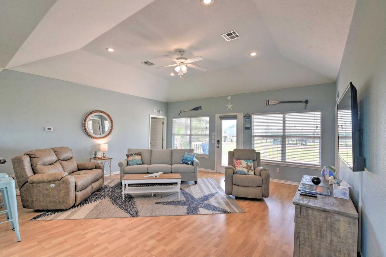 Bright Crystal Beach House, Walk To Coast! Villa Bolivar Peninsula Exterior foto