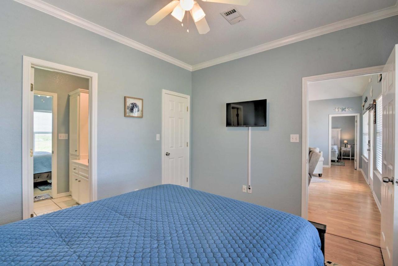 Bright Crystal Beach House, Walk To Coast! Villa Bolivar Peninsula Exterior foto